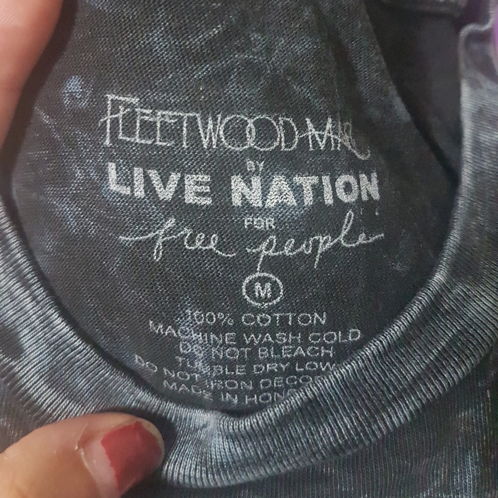 NEW FLEETWOOD MAC T-SHIRT LIVE NATION FOR FREE PEOPLE - Picture 2 of 2